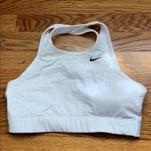 White nike sports bra